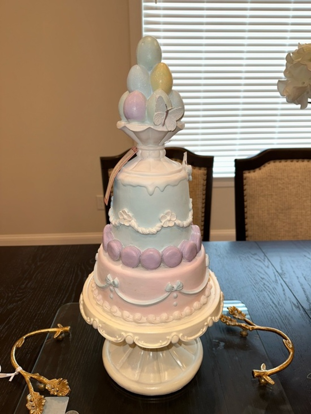 NWT Cupcakes and Cashmere Large Easter Egg with Macaroons Cake Tree with Stand